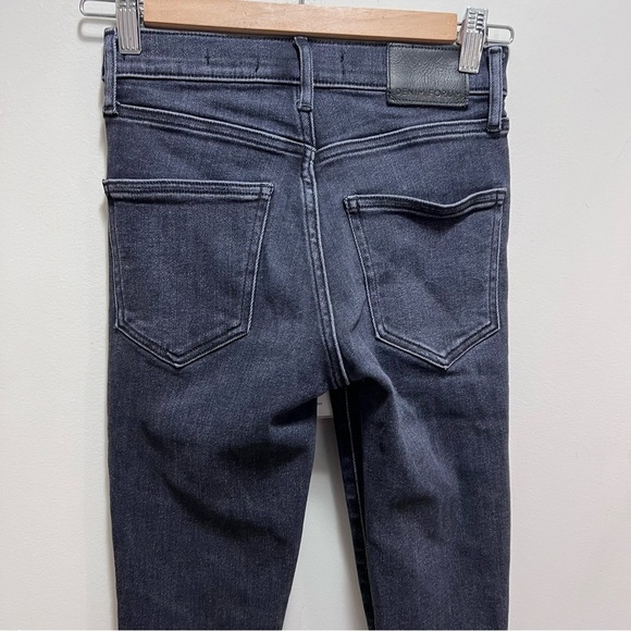 Aritzia Denim Forum The Nico Mid Rise Skinny Crop Jeans Size 24 - Picture 5 of 11